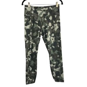 Athleta Lightning Camo 7/8 Tight in SuperSonic Size M